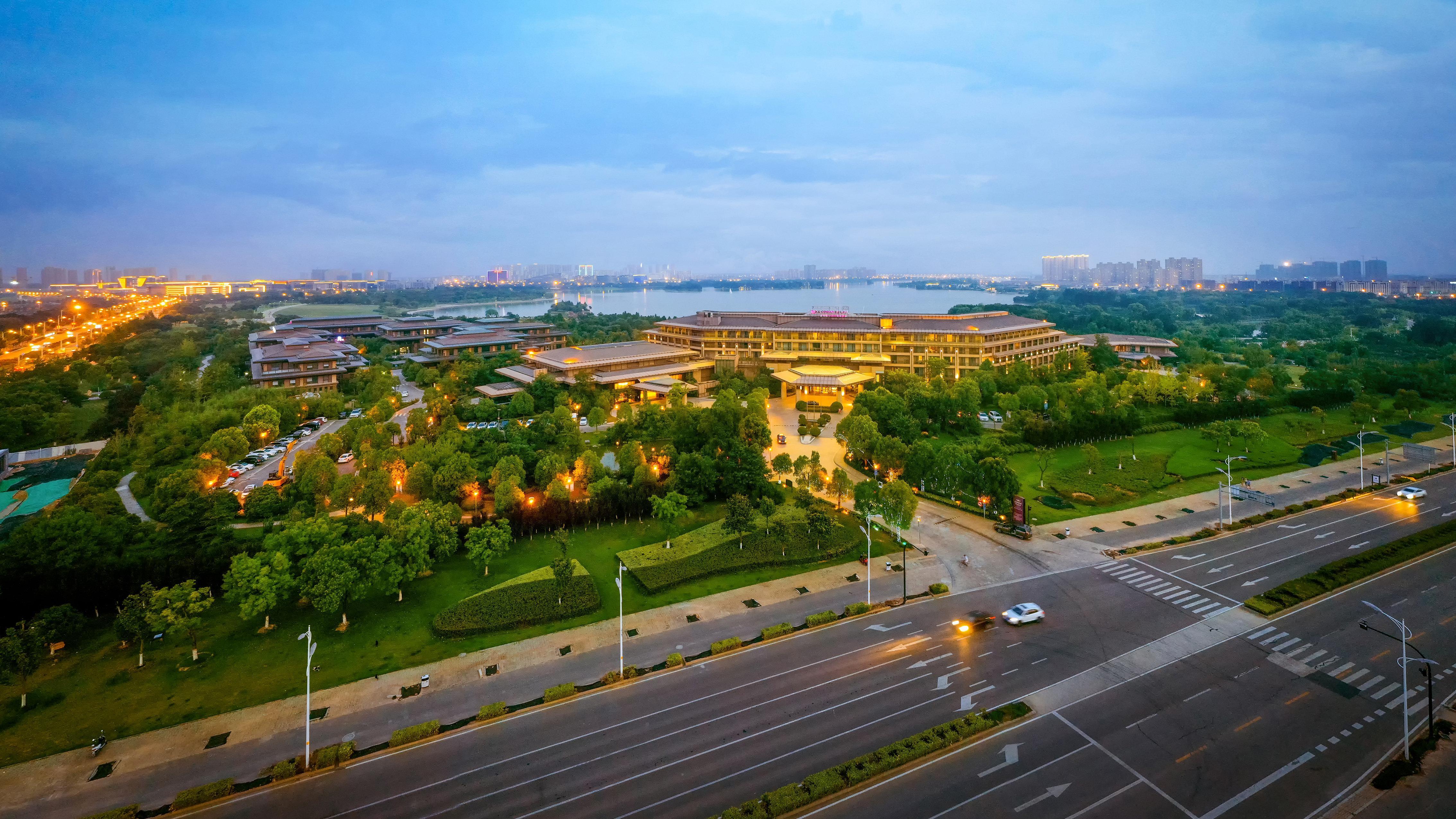 Crowne Plaza Xuzhou Dalong Lake By Ihg Екстериор снимка
