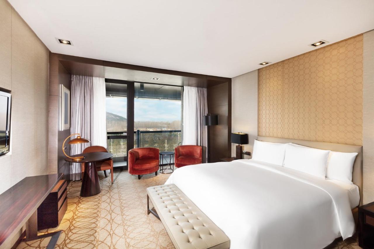 Crowne Plaza Xuzhou Dalong Lake By Ihg Екстериор снимка